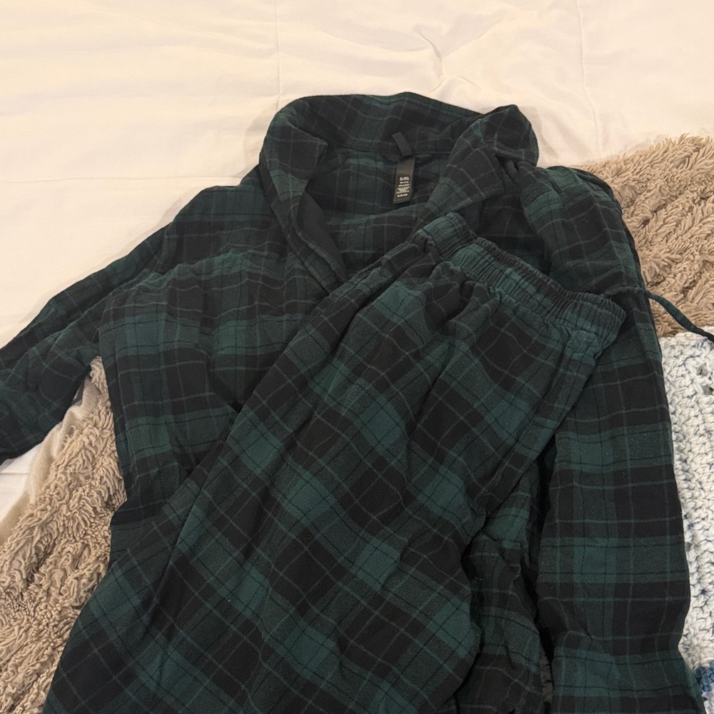 Skims flannel pajamas